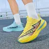 Zapatos de hombre transfronterizos modelo primavera y otoño 2026 placa de carbono suela blanda zapatillas para correr amortiguadoras antideslizantes zapatos deportivos de entrenamiento para padres e hijos