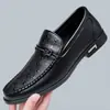 Zapatos Formales de Negocios para Hombre de Lujo Ligero Nuevo Estilo Piel Slip-On Suela de Goma Piel Suave Temporada de Primavera