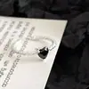 Anel Estrela Zircônia Preta Estilo Doce Cool Feminino Luxo Leve Alto Padrão Anel de Dedo Amoroso Fashionável Distinto Anel para Conjunto