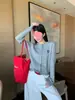 Cárdigan suéter amarillo para mujer, modelo de principios de primavera 2026, chaqueta de punto hermosa y deslumbrante estilo coreano