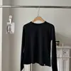 Capa base esencial para principios de primavera: Camiseta Básica Versátil de Manga Larga de Algodón para Mujer con Cuello Redondo, Adecuada para Usar en Capas y Uso a Largo Plazo