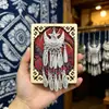 Imán de Refrigerador Cultural y Creativo de la Aldea Miao Qianhu de Guizhou, Corona Miao, Imán de Refrigerador Teñido con Índigo para Tocados Miao, Refrigerador con Bordado Miao