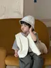 Roupa Infantil Estilo Coreano Roupa de Outono Bebê Outono 2026 Colete Infantil Camiseta Listrada para Meninos Conjunto de Calças Casuais