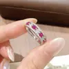 Anel Estilo Tribunal Esmalte Retro Francês Corindo Vermelho Zircônia para Mulheres Moda Estilo Luxo Leve Novo Estilo Chinês Sensação de Alto Padrão Anel de Dedo