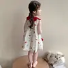 Vestido de Niña Verano 2026 Nuevo Estilo Moda para Bebé Vestido de Flor para Niños Pequeños y Medianos Dulce Vestido de Princesa para Niñas
