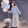 Conjunto de Duas Peças para Crianças de Meia-Idade e Grandes Estilo Esportivo Casual para Primavera e Outono Jaqueta com Capuz e Zíper de Manga Longa para Meninas Calça de Perna Larga Xadrez