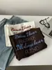 Camiseta de Verano Vintage para Mujer Talla Grande 100kg Extra Grande Color Café Bordado de Letras Cuello Redondo Manga Corta Versátil Adelgazante