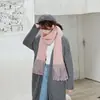 Bufanda de borlas de otoño e invierno para mujer, engrosada, para estudiantes, doble cara, nueva de invierno, cachemira, color liso, bufanda, chal, fabricantes