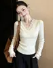 Camisa base de tricô com acabamento em renda branca para mulheres, novo estilo outono, slim fit, blusa de manga longa
