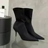 2026 Novas Botas Curtas Finas de Seda Bico Fino Salto Agulha Salto Médio Emagrecedoras Elásticas Cano Curto Meia Bota Skinny