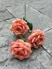 Rosa simulación 3 rosas comercio exterior 3 rosas rizadas color pasta de frijol de otoño rosa de esquina decoración de boda flores artificiales al por mayor