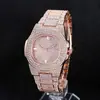 Comércio Exterior Venda Quente Moda Cravejado de Diamantes Gipsofila Completo em Diamante Calendário Relógio Feminino Relógio Feminino Relógio de Quartzo Relógio Feminino Atacado