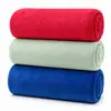 Cobertor de flanela direto da fábrica, em estoque para vendas transfronteiriças, cobertor para cochilo no escritório, pequeno cobertor para ar condicionado de verão, personalizável