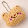 Chaveiro Pingente de Pelúcia Urso Manteiga Fofo e Faz Barulho Broche Desenho Animado Pequeno Penduricalho para Bolsa Acessórios Dia das Crianças