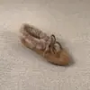Mocassins de Pelúcia Espessos Retrô Femininos 2026 Inverno Novo Bico Redondo Laço Birkenstock Sapatos Peludos Sapatos Quentes de Algodão