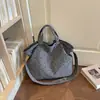 Bolsa feminina de grande capacidade transfronteiriça, nova coleção outono 2026, versátil, moda, ombro único, tendência, para o trabalho, retrô, casual, bolsa tote
