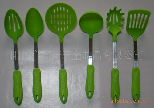 P-015O尼龙厨具锅铲,汤勺,漏铲漏勺漏勺意粉爪压薯器奶油