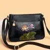 Bolso de Hombro de Moda para Mujer, Estilo Étnico, Tallado en Relieve Retro, Textura Artística, Estilo Nacional, Diseño de Nicho, Cartera de Mamá