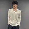 Elegante y sofisticada camisa de manga larga con rayas oscuras para hombre, adecuada para ropa casual de negocios, camisa casual transpirable y amigable con la piel