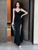 Vestido Sexy de Tirantes con Escote en V Profundo para Mujer, Primavera 2026, Negro, con Abertura, Ajustado, Bodycon, Largo, con un Toque de Lujo para Banquetes