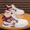 Otoño 2026 Nuevas Llegadas Botas Martin de Suela Gruesa Zapatos Deportivos Casuales Versátiles Venta Caliente Ligeros Cómodos Resistentes al Desgaste Zapatos de Papá Modernos