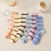 Calcetines de Mujer Estilo Coreano, Calcetines de Algodón a Rayas de Media Pantorrilla para Mujer, Calcetines Deportivos de Colores Caramelo, Calcetines Casuales, Calcetines Holgados