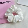 Acessório de cabelo scrunchie de cetim liso e elegante estilo coreano, moda para o dia a dia, versátil e plissado