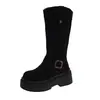 Botas de moda outono e inverno 2026 com sola grossa para emagrecer, estilo europeu e americano, salto grosso, botas longas que aumentam a altura para mulheres, com detalhes de fivela em camurça