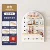 Estantería de almacenamiento con panel de clavijas de madera maciza personalizada, Estante de exhibición de madera para montaje en pared, Perchero hecho a medida, Pared de acento blanca para la entrada
