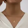 Joias europeias e americanas transfronteiriças 26 letras do alfabeto inglês colar feminino moda criativa simples pingente de letra concha corrente clavícula