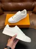 Fornecimento Direto da Fábrica Tênis Slip-On de Couro Genuíno, Sapatos Casuais Baixos Tod Masculino Multicor Sem Cadarço, Estilo Versátil Venda por Atacado