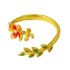 Anillo de Oro Arena Antigua de Alta Retención de Color Anillo Abierto de Flor Hueca Exquisito Nicho Dulce Versátil Anillo de Tendencia Nacional