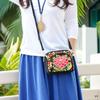 Mini Bolso Cruzado Bordado Estilo Étnico Bolso Bordado Peonía Roja de Yunnan para Teléfono Móvil Billetera para Monedas Estilo Chino