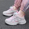 Zapatos Casuales de Primavera y Otoño Niños 2026 Malla Transpirable Zapatos Deportivos para Niños Superficie de Cuero para Niñas Nuevos Zapatos para Correr Pequeños