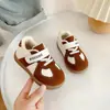 Zapatos para Caminar de Niña Primavera Otoño Bebé Suela Suave Zapatos de Entrenamiento Alemanes Niño Cómodos Versátiles Zapatos para Niños Pequeños Zapatos Individuales para Bebés e Infantes