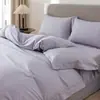 Novo Conjunto Simples de Cor Sólida Amigo da Pele 100% Algodão com Borda Larga de Quatro Peças, Tecido 100% Algodão com Toque Macio, Conjunto de Três Peças 100% Algodão, Lençol de Cama e Capa de Edredom