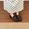 Zapatos de Cuero Marrón Retro para Mujer 2026 Moda Nuevo Estilo con Hebilla Versátiles Mocasines Planos