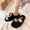 Pantuflas peludas de gatito para usar en exteriores, nuevas pantuflas de casa otoño e invierno 2026, lindas medias pantuflas de dibujos animados al por mayor