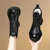 Botas de nieve para mujer, nuevo estilo de invierno 2026, forradas de felpa y engrosadas para abrigar, botas grandes de algodón estilo noreste, botas Martin que aumentan la altura, zapatos de algodón de suela gruesa para mujer