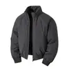 Chaqueta de piloto estilo americano con cuello alto para hombre, nueva chaqueta de motocicleta gruesa y cálida para otoño e invierno 2026, abrigo de algodón plumón
