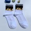 Calcetines para hombre y mujer otoño e invierno calcetines de moda llama Cuadros letra algodón calcetines de media pantorrilla Estilo callejero Hong Kong calcetines deportivos fábrica venta al por mayor