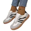 Zapatos Deportivos de Entrenamiento Moral de Talla Grande para Mujer Transfronterizos Zapatos Deportivos 2025 Nuevos Zapatos Planos de Combinación de Colores Retro Europeos y Americanos Venta al por Mayor para Mujeres