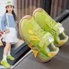 Zapatos funcionales de cuero impermeables para niños de otoño con puntera anticolisión, suela de goma y cierre de velcro para niños y niñas, adecuados para correr al aire libre