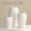 Vaso de Cerâmica Branco, Estilo Minimalista Moderno, Versátil para Sala de Estar e Mesa de Jantar, Adequado para Arranjos de Flores, Plantas Hidropônicas e Decorações de Mesa