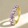Anillo Morado con Tachuelas de Diamante Estilo Europeo y Americano, Exquisito y Elegante, Lujo Ligero, Moderno y Versátil, Joyería de Mano Noble para Mujeres