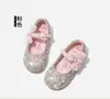Elegantes zapatos de cuero para niñas con lazo y suelas suaves, modernos zapatos de princesa, nuevos zapatos individuales para bebé de primavera 2026