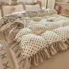 Conjunto de Roupa de Cama de Veludo Fresco com Renda Estilo Coreano Quatro Peças Capa de Edredom de Veludo Espesso Dupla Face Lençol de Cama Conjunto de Três Peças para Cama de Dormitório