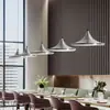 Luminária pendente de cabeceira UFO estilo Bauhaus de Lynn, adequada para entradas, salas de jantar, bares e quartos; luminária pendente de ferro