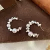 Brincos Triângulo Geométrico Minimalista de Prata e Pérola para Mulheres, Brincos Argola com Contas de Luxo Leve Estilo Coreano de Nicho com Tachos de Prata