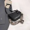 Outono e Inverno Nova Bolsa Transversal de Nicho de Alta Qualidade Bolsa de Ombro Único para Mulher Simples Alça Larga Grande Capacidade Bolsa Transversal Sela Moderna